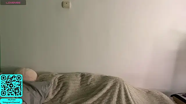 MadalynNosel online show from June 17, 7:08 am