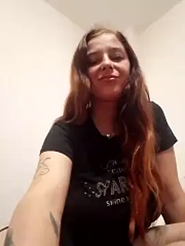 EmmaWillow online show from May 14, 1:52 pm