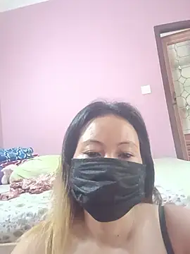 Bristy BigBoobs online show from July 16, 6:32 am