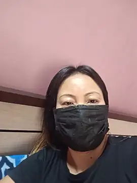 Bristy BigBoobs online show from May 18, 8:19 am