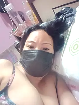 Bristy BigBoobs online show from April 4, 12:06 am