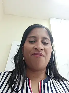 SofiaMendez1  online show from July 9, 1:54 pm