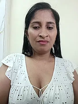 SofiaMendez1  online show from June 10, 1:45 pm