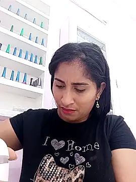 SofiaMendez1  online show from April 4, 3:18 pm