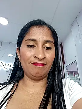 SofiaMendez1  online show from April 16, 4:19 pm