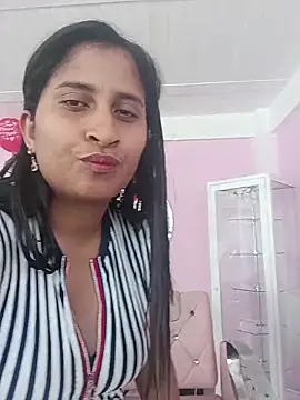 SofiaMendez1  online show from May 13, 2:57 pm