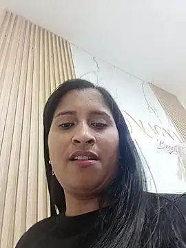 SofiaMendez1  online show from June 23, 9:24 pm