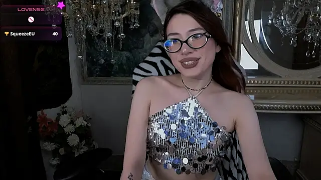 Snapshot of northern_moon chatting on July 2, 8:09 am northern moon online show from July 2, 8:09 am