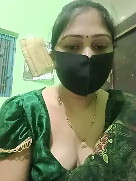 Snapshot of Pinki-girl chatting on June 17, 4:34 am Pinki-girl online show from June 17, 4:34 am