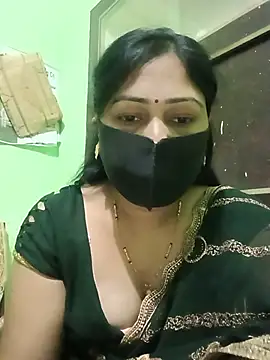 Snapshot of Pinki-girl chatting on June 10, 4:57 am Pinki-girl online show from June 10, 4:57 am