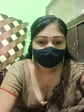 Snapshot of Pinki-girl chatting on June 20, 4:39 am Pinki-girl online show from June 20, 4:39 am