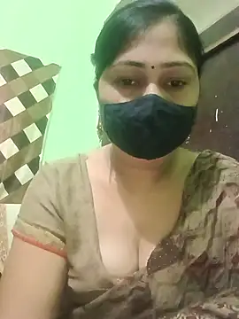Snapshot of Pinki-girl chatting on June 30, 6:35 am Pinki-girl online show from June 30, 6:35 am