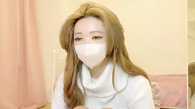 kimimarochan v online show from April 4, 10:00 am