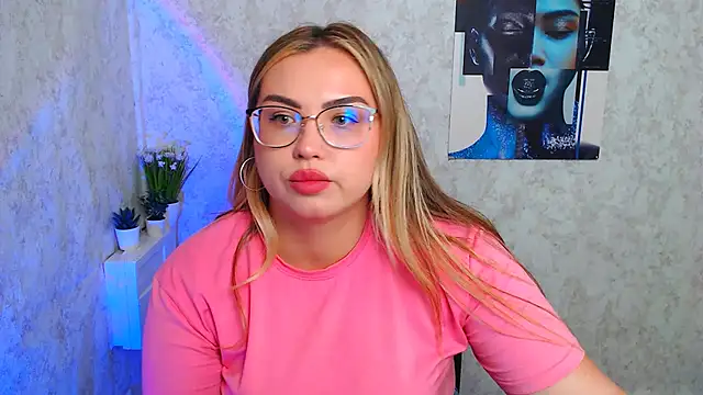 Snapshot of AminaSoul_ chatting on May 21, 12:57 pm AminaSoul online show from May 21, 12:57 pm