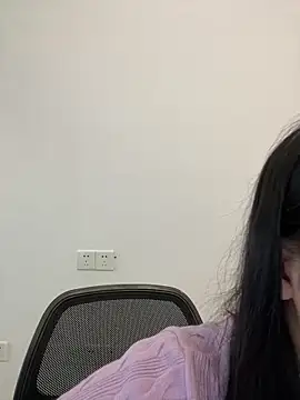 Mina ovo online show from April 6, 8:15 am