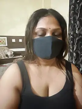SluttySonam online show from April 8, 7:59 pm