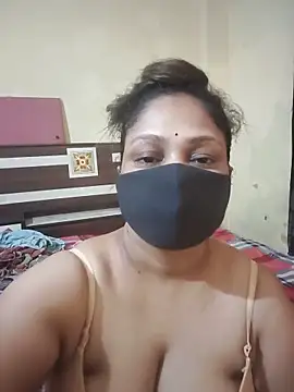 SluttySonam online show from May 12, 9:15 am