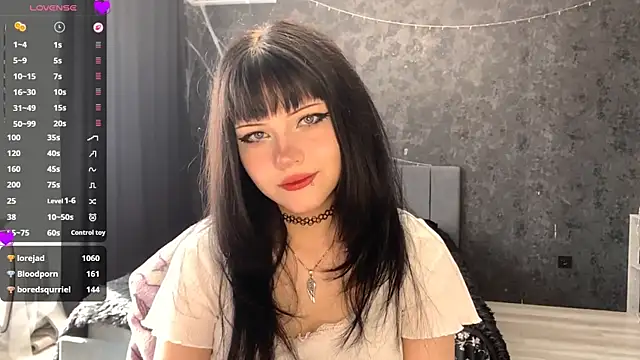 EmilyEmbears online show from May 21, 6:44 am