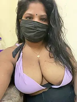 Snapshot of Shalu_naughty69 chatting on July 9, 7:09 am Shalu naughty69 online show from July 9, 7:09 am