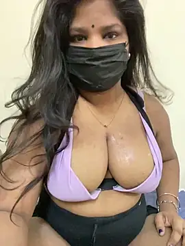 Snapshot of Shalu_naughty69 chatting on June 21, 3:12 am Shalu naughty69 online show from June 21, 3:12 am