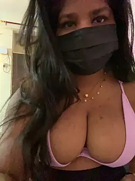 Snapshot of Shalu_naughty69 chatting on April 14, 5:01 am Shalu naughty69 online show from April 14, 5:01 am