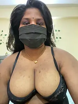 Snapshot of Shalu_naughty69 chatting on May 26, 3:37 am Shalu naughty69 online show from May 26, 3:37 am