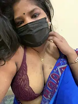 Snapshot of Shalu_naughty69 chatting on June 27, 3:56 am Shalu naughty69 online show from June 27, 3:56 am