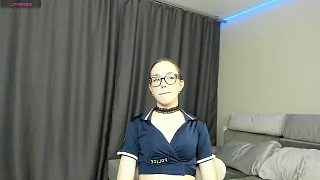 RoyceKintzel online show from May 8, 6:12 pm