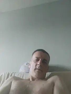 kfghbolt online show from April 1, 3:20 pm