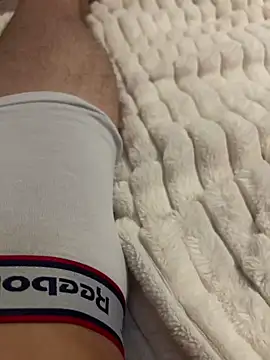 jeunecoupleamateur online show from May 3, 7:28 pm