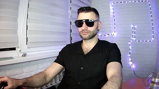 DaddySlava online show from April 25, 6:16 pm