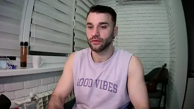 DaddySlava online show from April 8, 6:09 pm