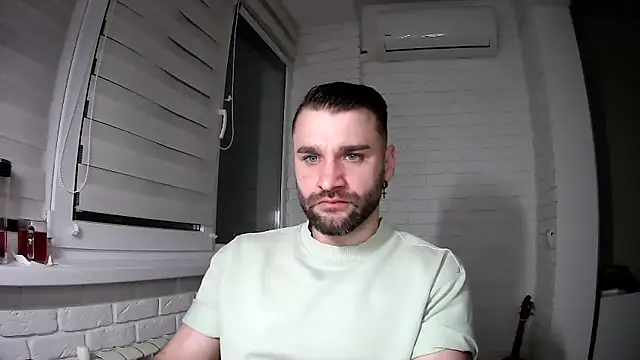 DaddySlava online show from April 2, 5:08 pm