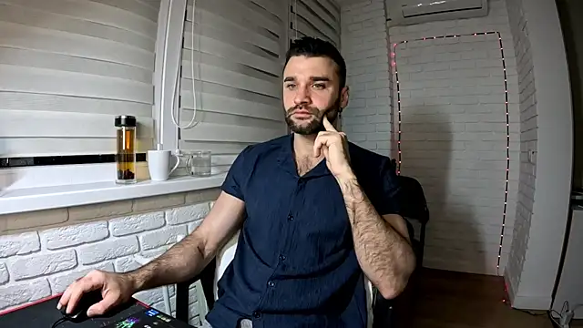 DaddySlava online show from April 15, 6:23 pm