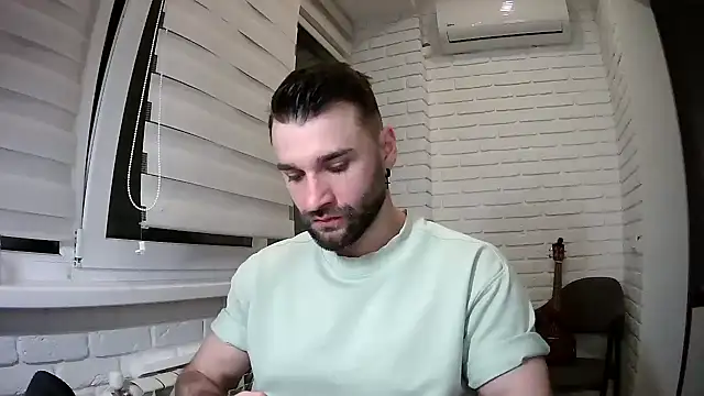 DaddySlava online show from April 5, 6:25 pm