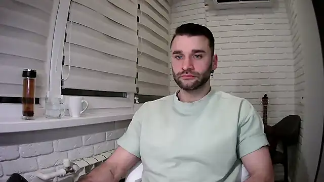 DaddySlava online show from April 9, 6:03 pm
