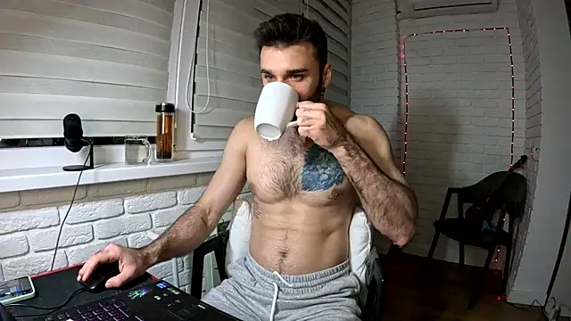 DaddySlava online show from April 16, 9:39 pm