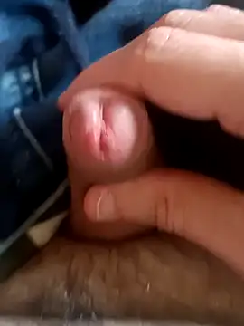 olivaissul online show from April 8, 1:23 pm