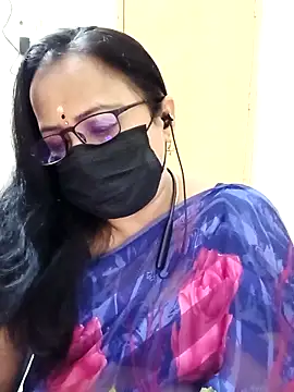 monisha cam online show from April 9, 4:24 pm