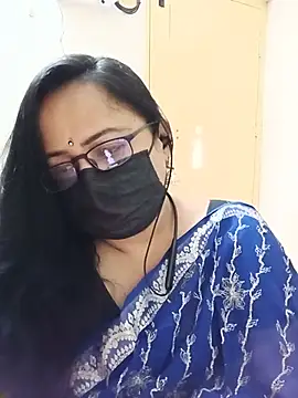 Snapshot of monisha_cam chatting on June 30, 6:13 am monisha cam online show from June 30, 6:13 am