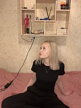 Velunari  online show from April 8, 2:29 pm