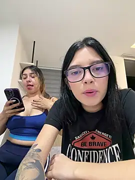 luna swee online show from April 22, 12:50 am