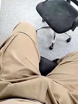 samosa7678 online show from April 12, 1:36 pm