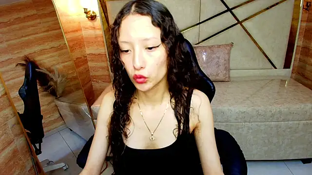 abby  r online show from April 15, 12:53 pm