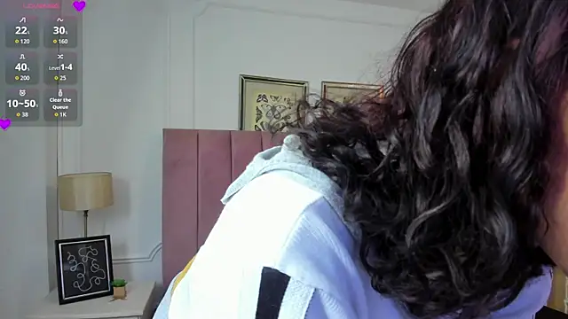 Snapshot of Alexa_fox669 chatting on June 12, 1:20 pm Alexa fox669 online show from June 12, 1:20 pm