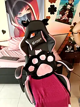 zaraywhitmore online show from April 9, 6:25 pm