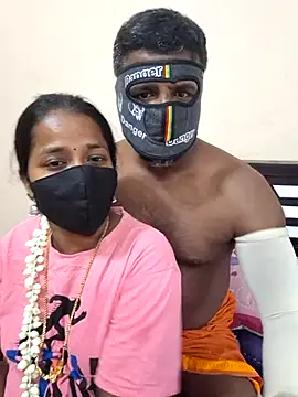 pixelcouples online show from April 7, 10:50 am