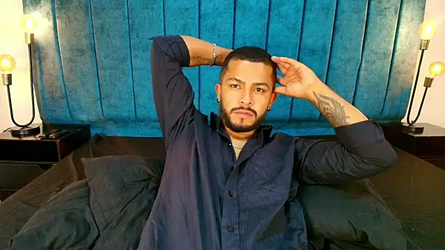 Enzo Vitale  online show from April 5, 11:39 am