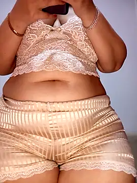 Sexy yassimna online show from May 10, 11:47 am