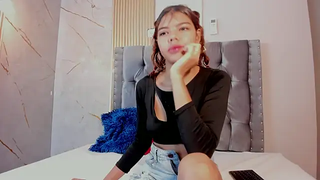 kay chell  online show from May 23, 12:15 pm
